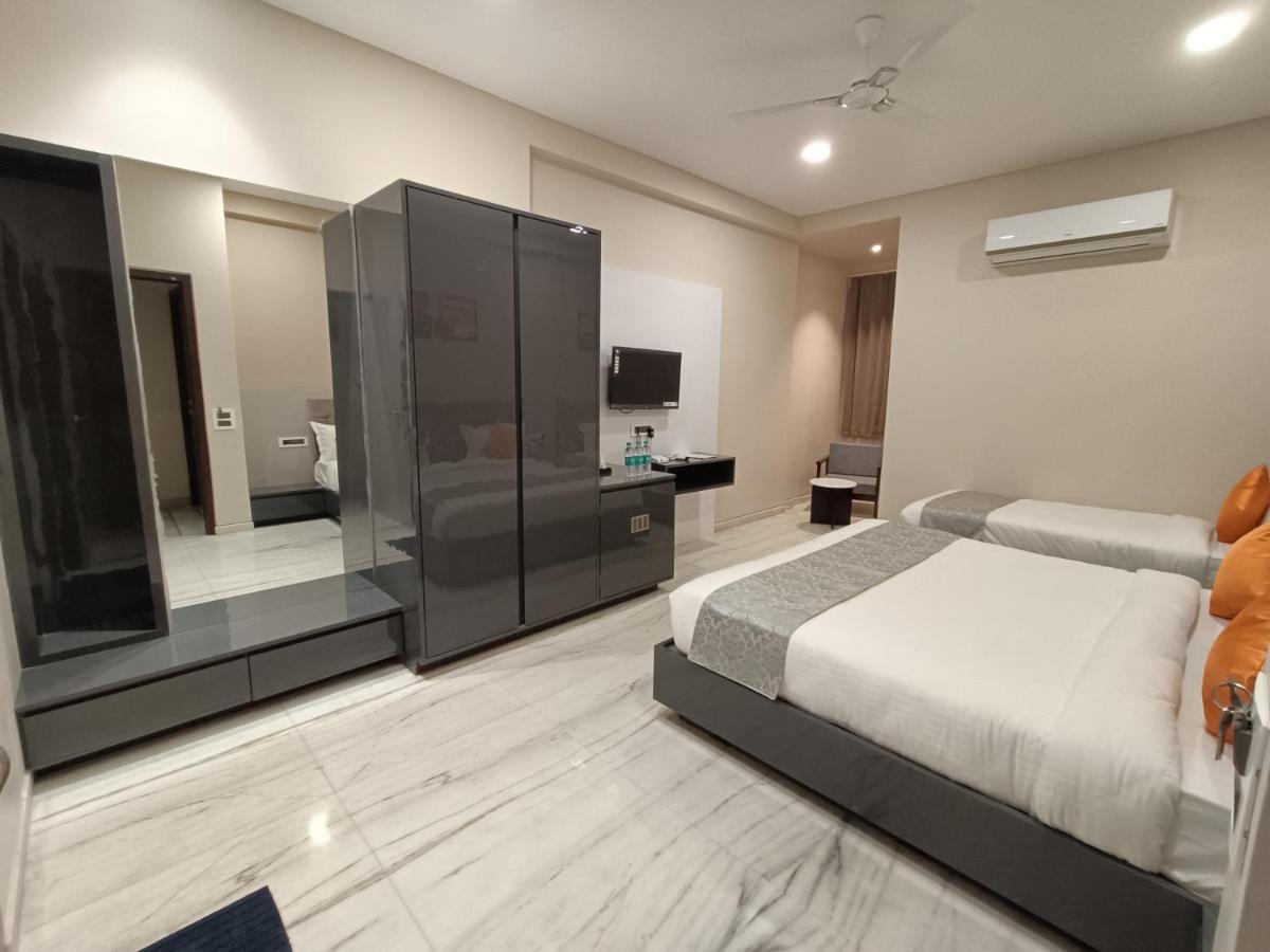 Hotel Shri Anand Dham, Nathdwara - 125 Meters Away From The Temple Extérieur photo